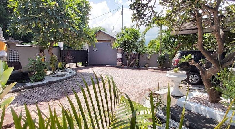 ホテル Lovina Vibes