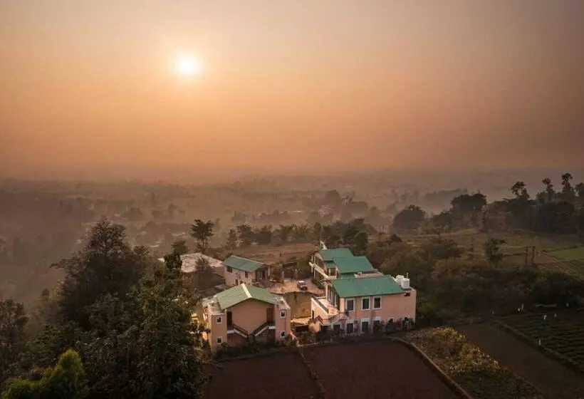 Hotelli Maulik Retreat