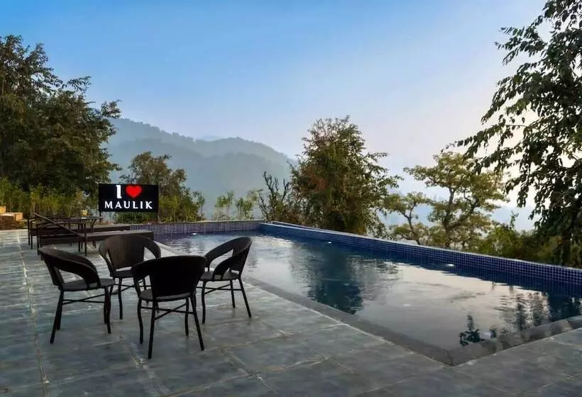 Hotelli Maulik Retreat