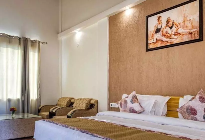 Hotelli Maulik Retreat