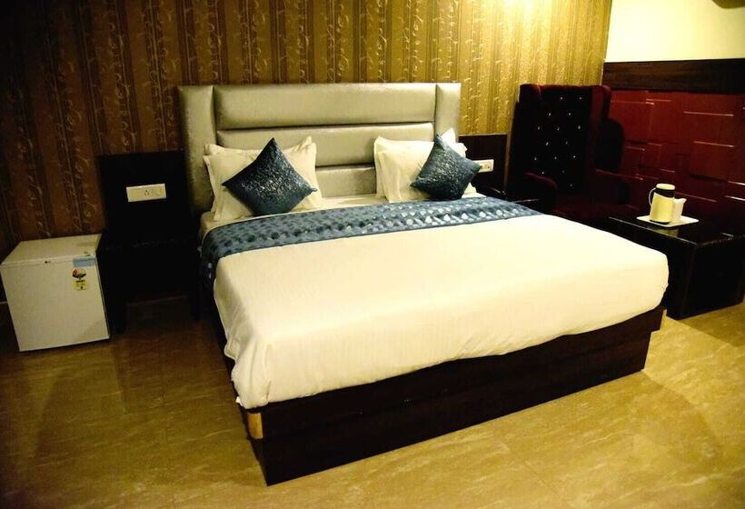 בית מלון כפרי Nek Premium