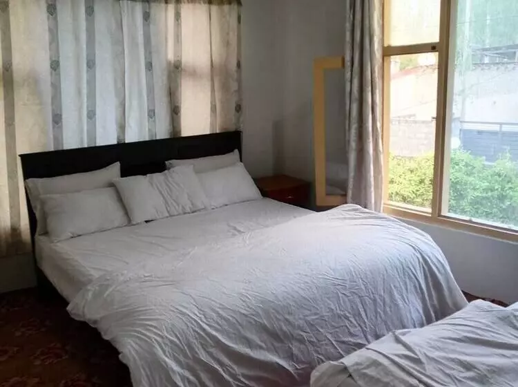 هتل Serere Guest House Skardu