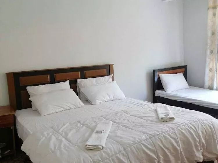 هتل Serere Guest House Skardu