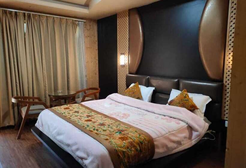 Hotel Sheen Sonmarg