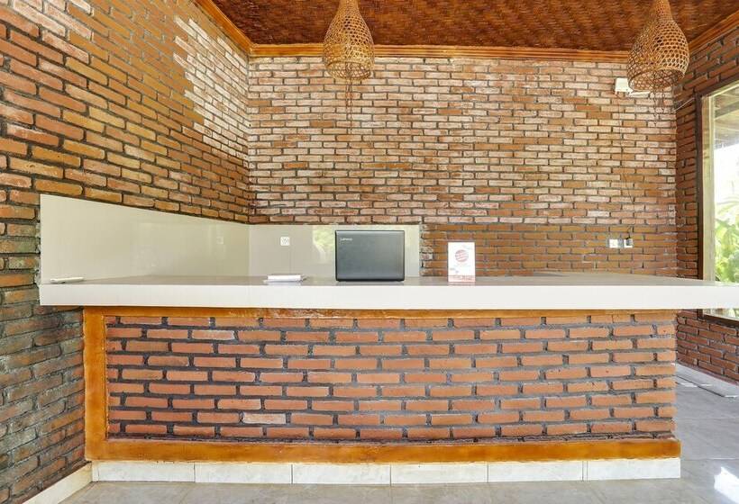 酒店 Spot On 90882 Sari Homestay Near Garuda Wisnu Kencana