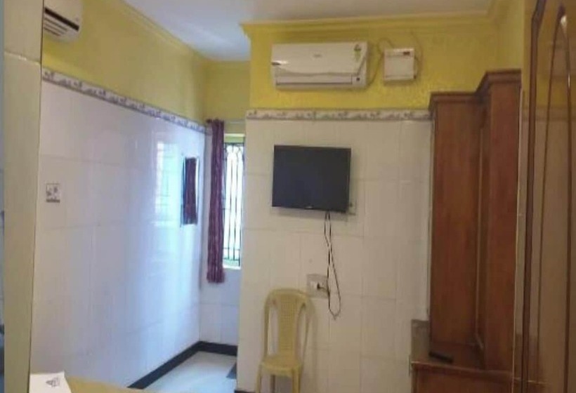 בית מלון כפרי Sree Kumaran Deluxe