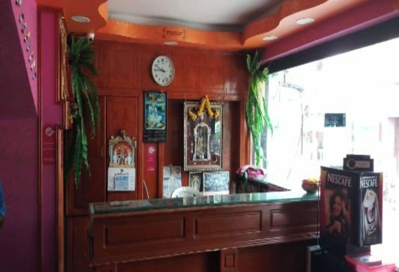 בית מלון כפרי Sree Kumaran Deluxe