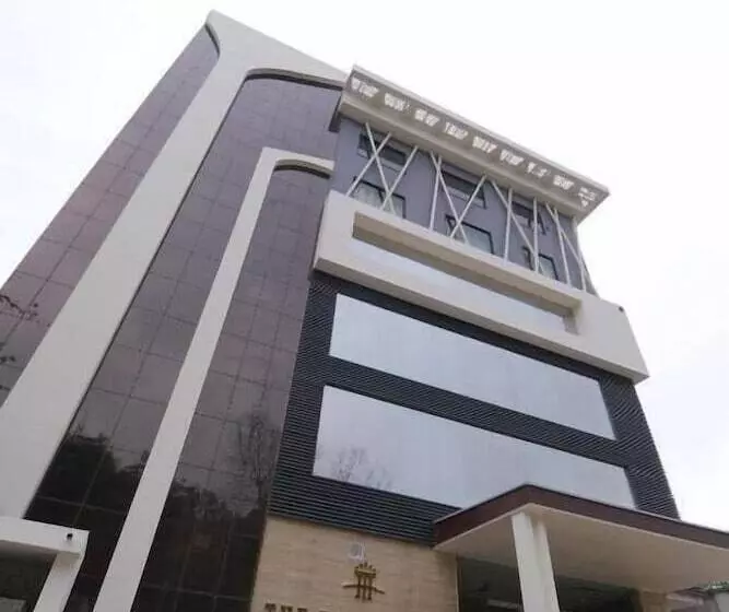 هتل The Forest Hill