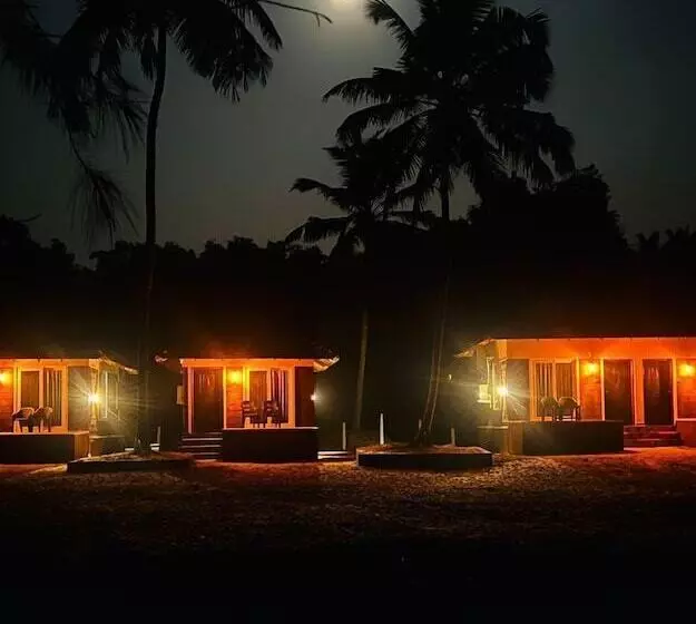 ホテル The Seventh Heaven Resort & Ocean Stays