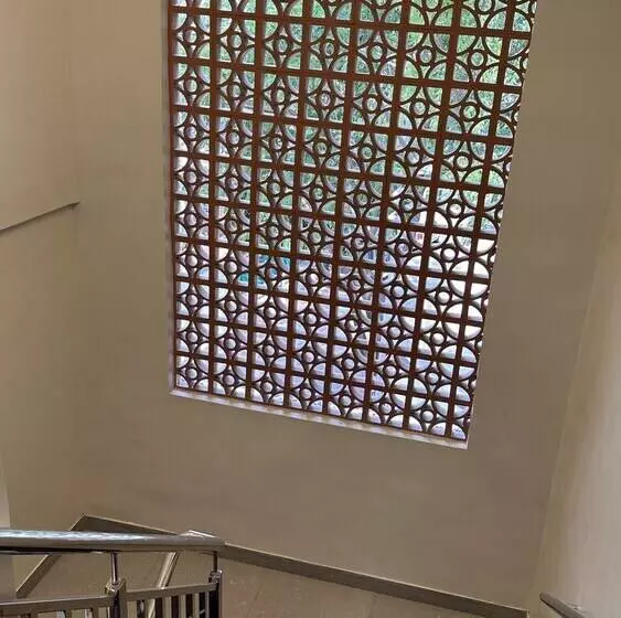 هتل Unnati