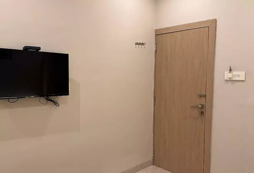 هتل Unnati