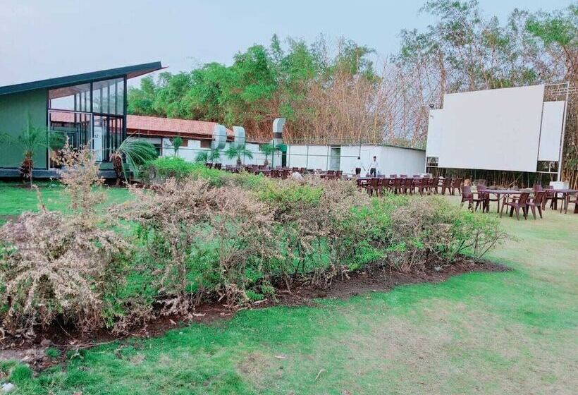 בית מלון כפרי Zest Club