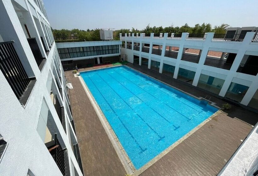 בית מלון כפרי Zest Club