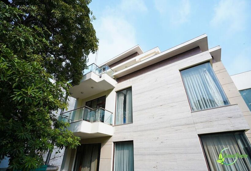 Lime Tree Hotel Sushant Lok Gurgaon