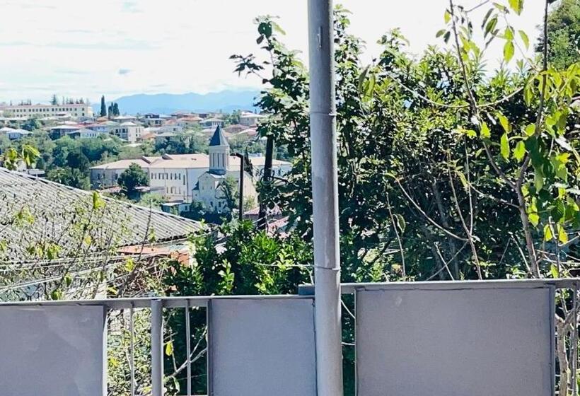 تختخواب و صبحانه Belas House With Terrace