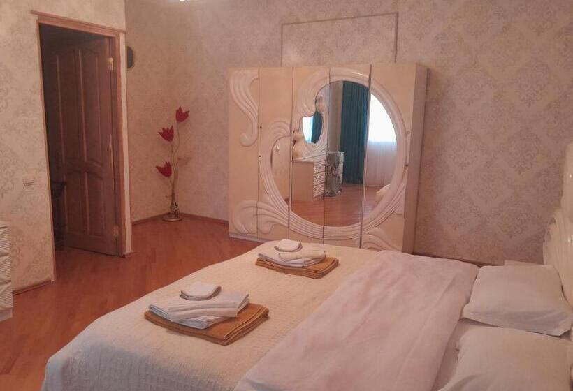 تختخواب و صبحانه Belas House With Terrace