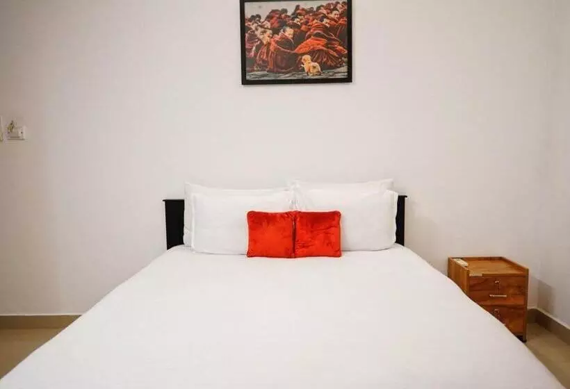 تختخواب و صبحانه Fortis Rooms