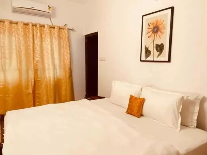 تختخواب و صبحانه Fortis Rooms