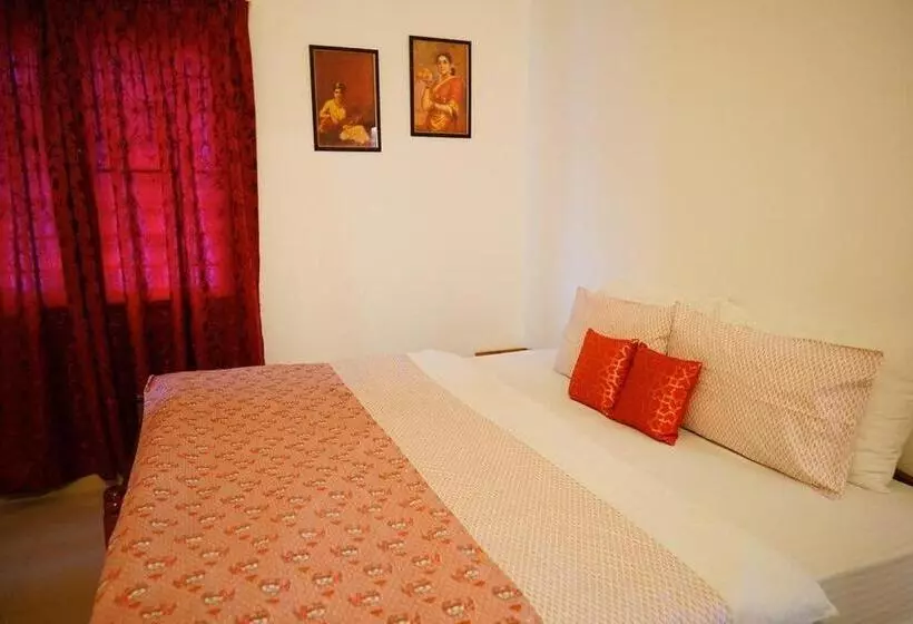 تختخواب و صبحانه Fortis Rooms