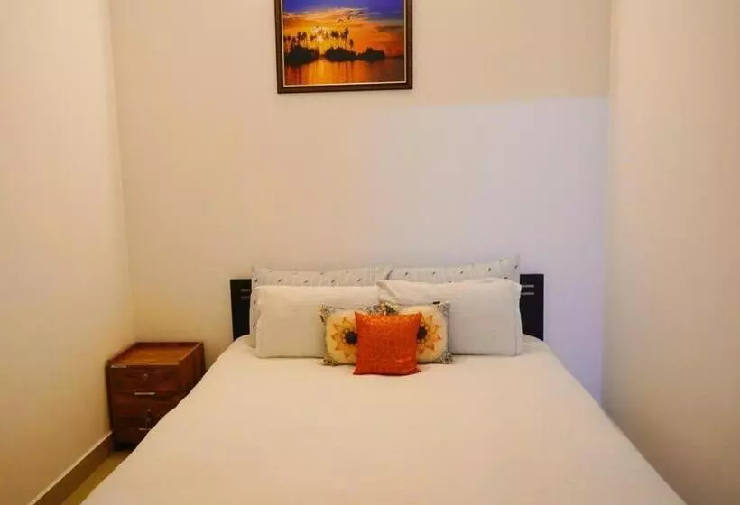 تختخواب و صبحانه Fortis Rooms