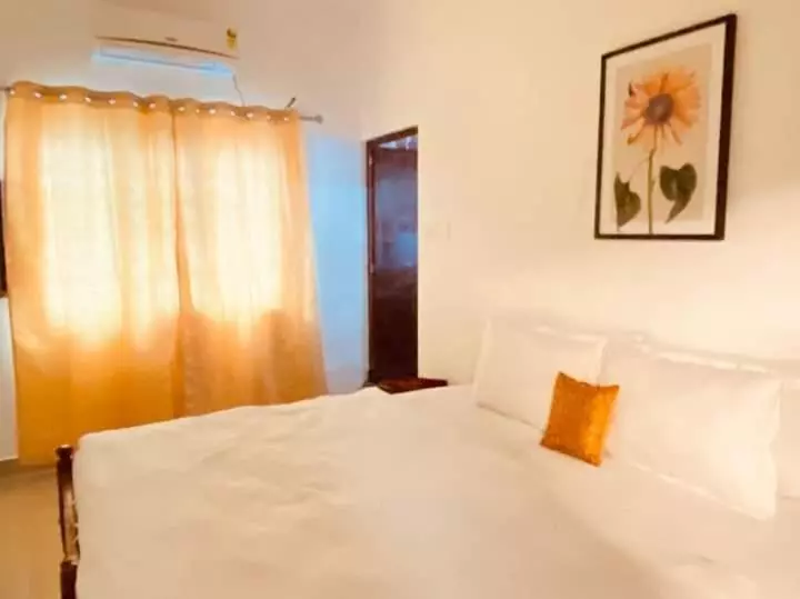 تختخواب و صبحانه Fortis Rooms