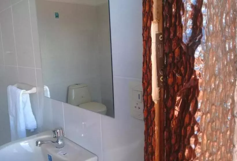 هتل Hostal Quilla Wasi Isla Del Sol