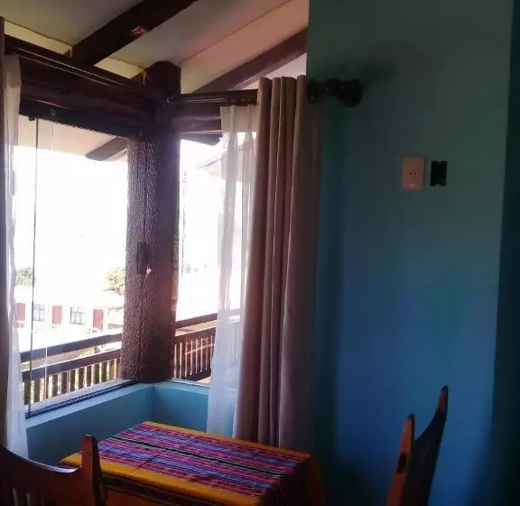 هتل Hostal Quilla Wasi Isla Del Sol