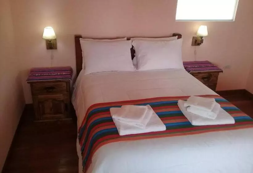 هتل Hostal Quilla Wasi Isla Del Sol