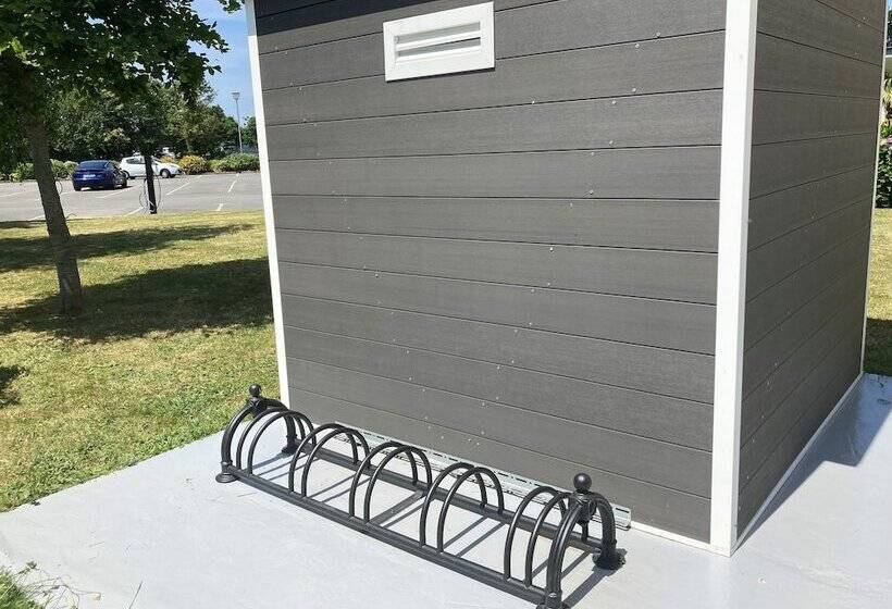 בית מלון כפרי Kyriad Dol De Bretagne