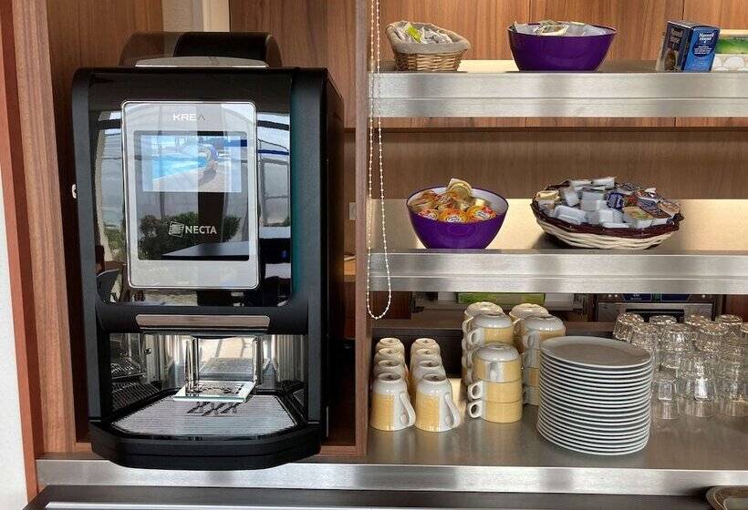 בית מלון כפרי Kyriad Dol De Bretagne