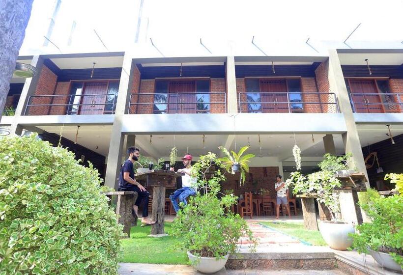 Отель Riverrina