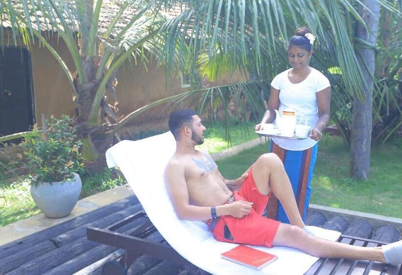 Отель Riverrina