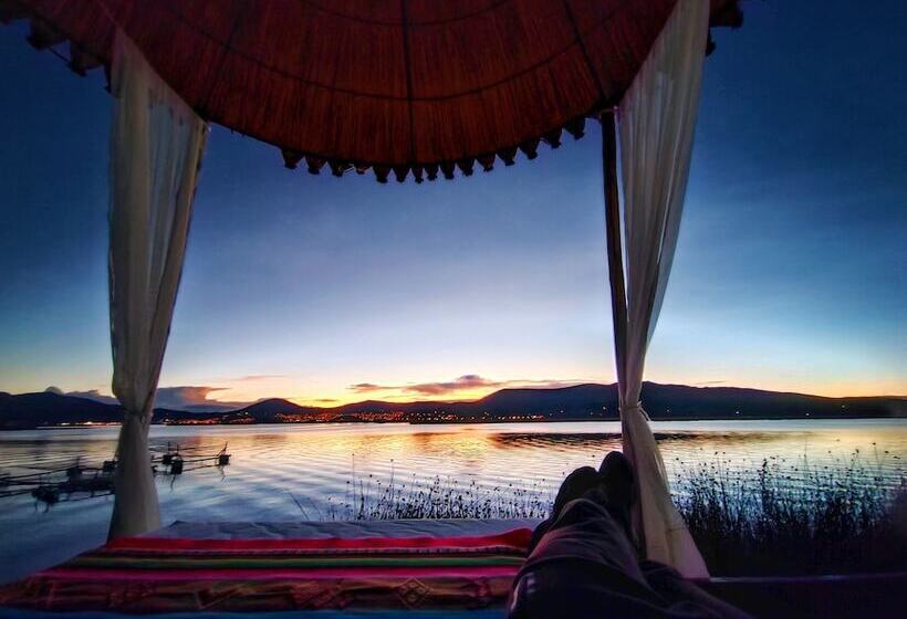 ホテル Titicaca Origins Perú