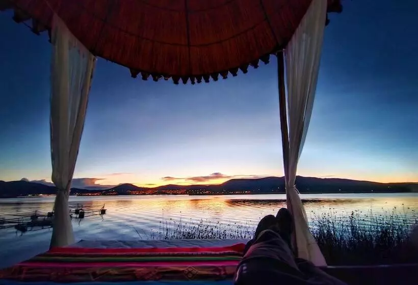 Hotelli Titicaca Origins Perú