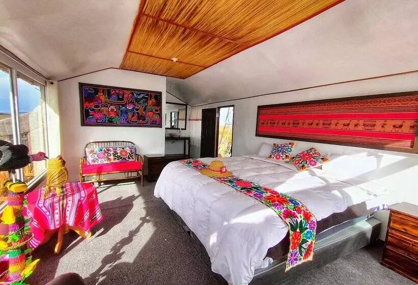 Hotelli Titicaca Origins Perú