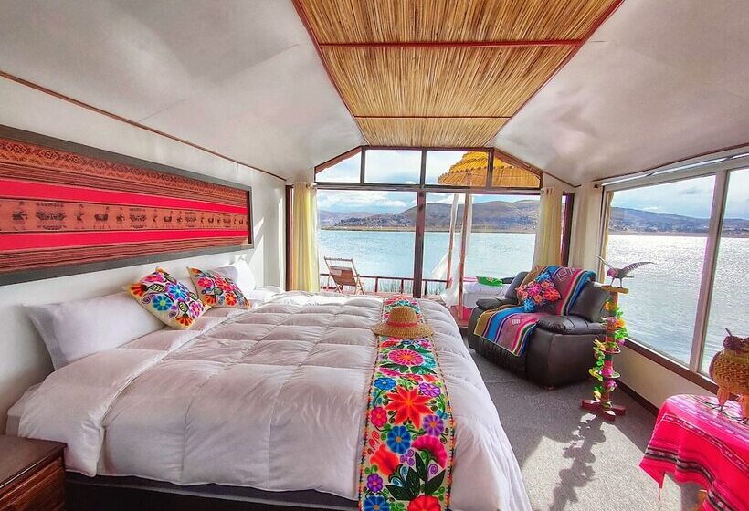 ホテル Titicaca Origins Perú
