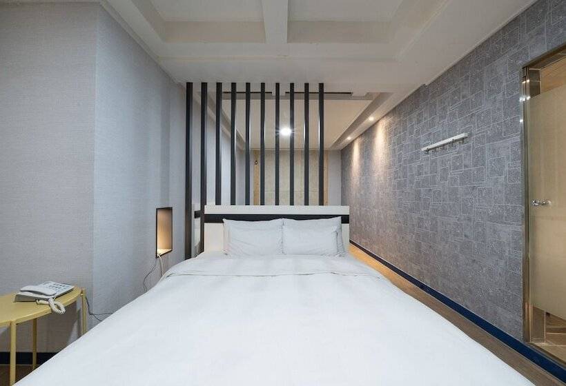 מוטל Ansan 2 Night