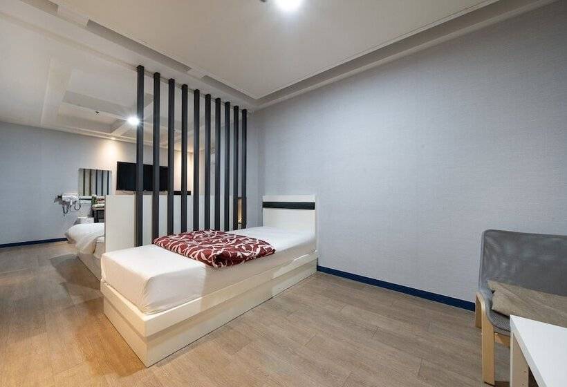 מוטל Ansan 2 Night