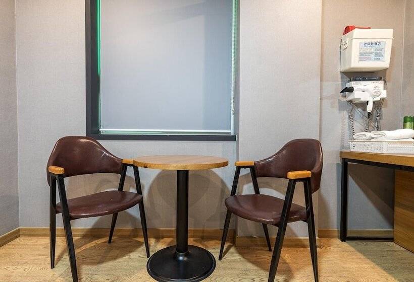 Motel Cheongju Crystal