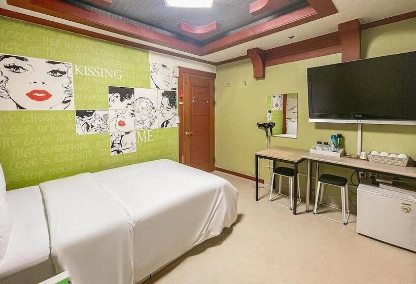 Motel Gwangyang S