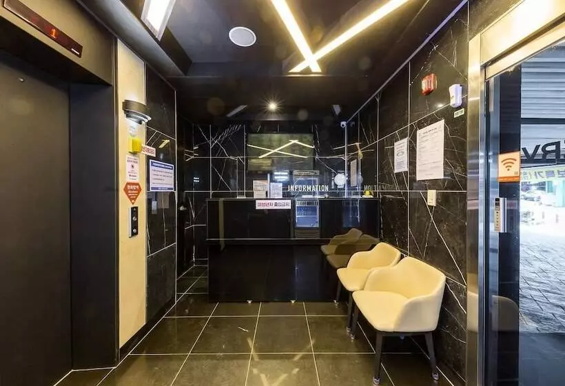 مُتل Jinju Hotel Servi