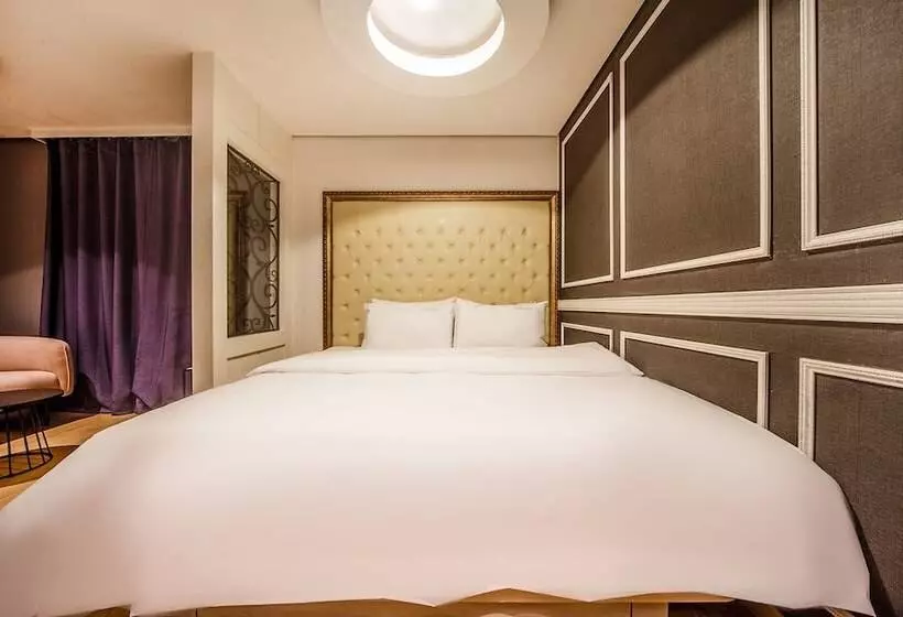 مُتل Jinju Hotel Servi