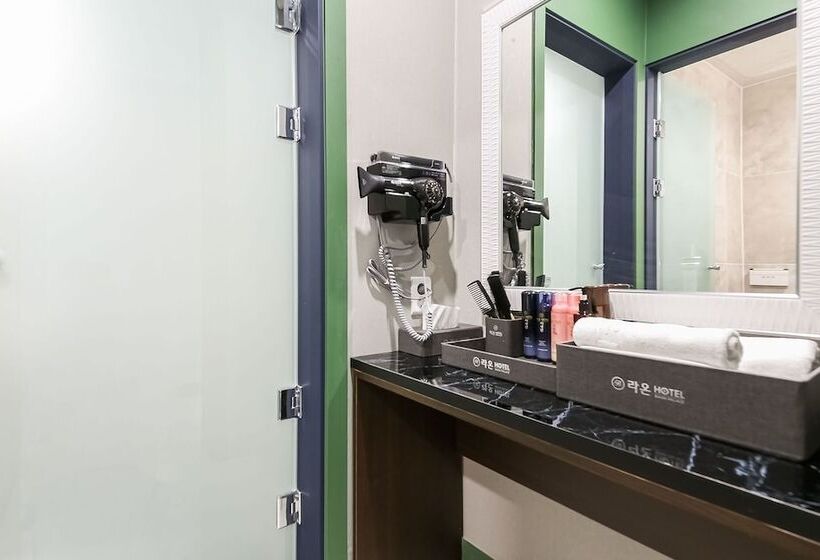 모텔 Naju Laon Palace