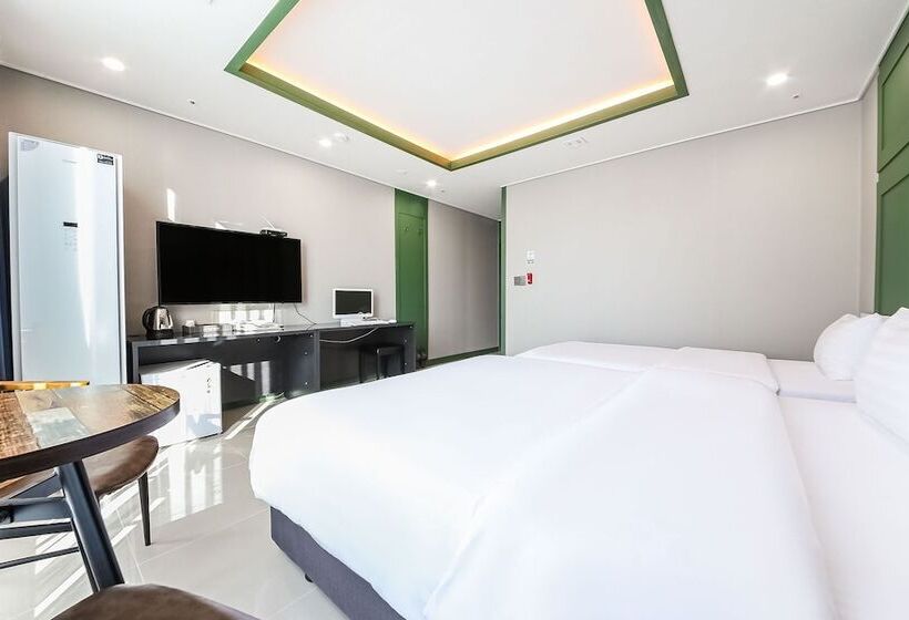 모텔 Naju Laon Palace