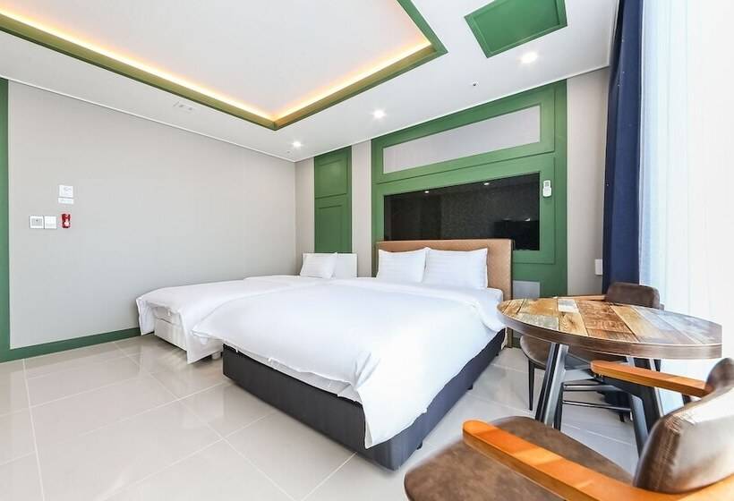 모텔 Naju Laon Palace