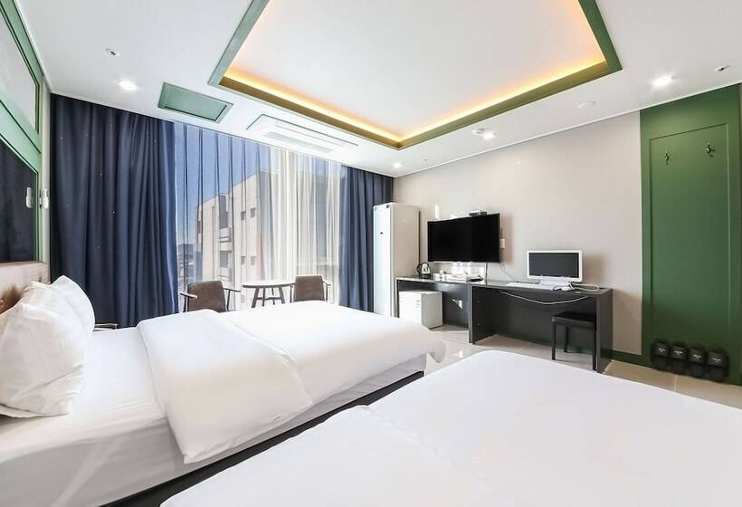 모텔 Naju Laon Palace