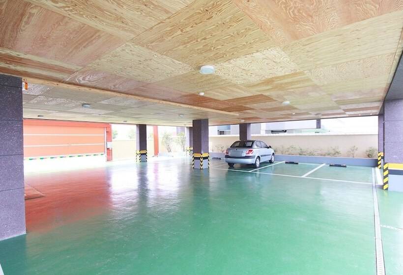 Motel Tongyeong Rock