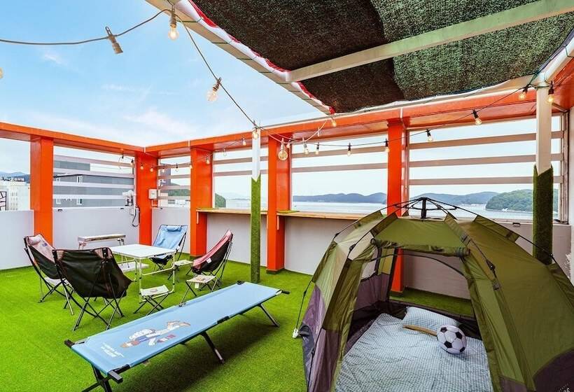 Motel Tongyeong Rock