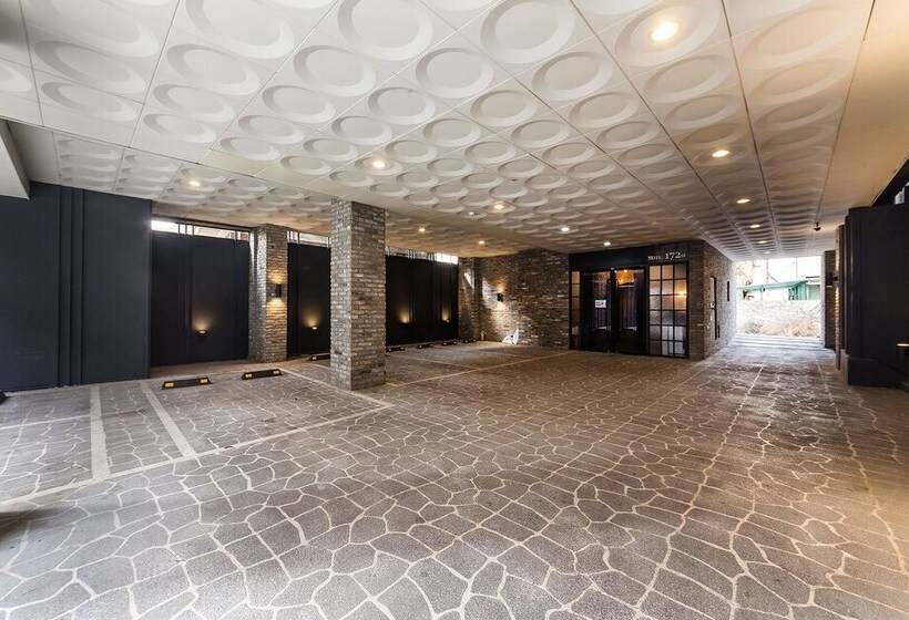 مُتل Yongin 172st