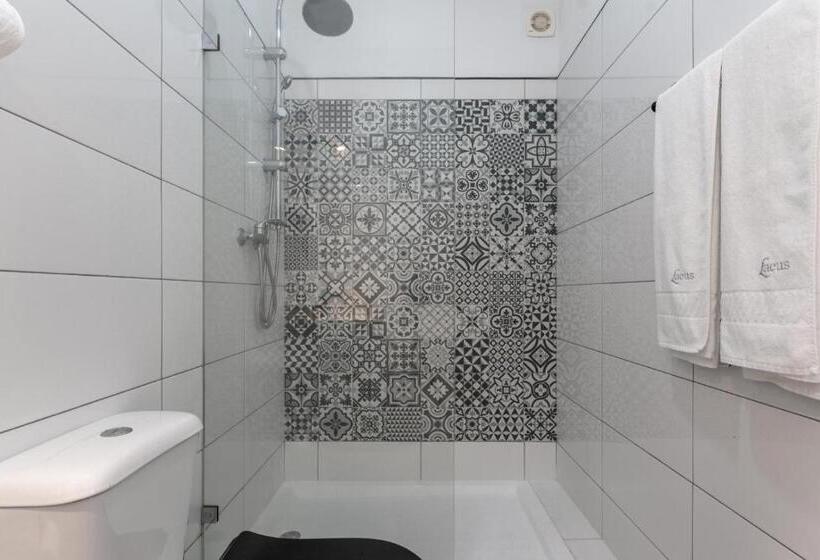 پانسیون Lacus Ocean Guesthouse